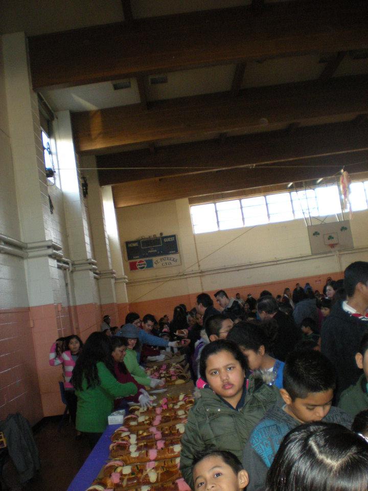 Día de Reyes de Hermanos Unidos en el gimnasio de San Patricio, Newburgh.