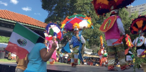 La Danza de la Pluma en La Guelaguetza 2016, Waryas Park, Poughkeepsie. Foto de Gerardo Fuentes Escalante
