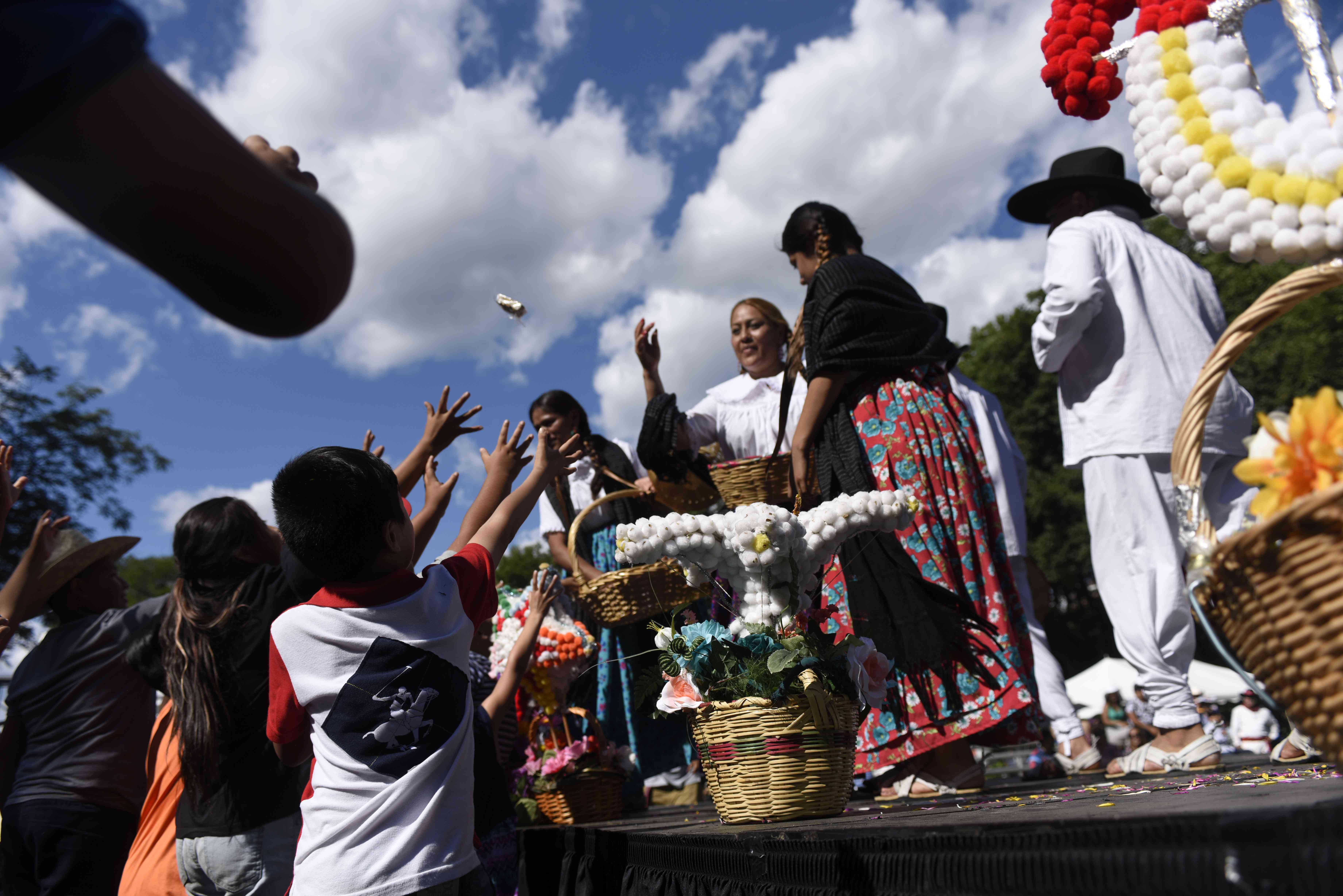 El festival de La Guelaguetza, fotos de Michael Sibilia.