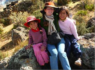 Kate con dos amiguitas aucarinas